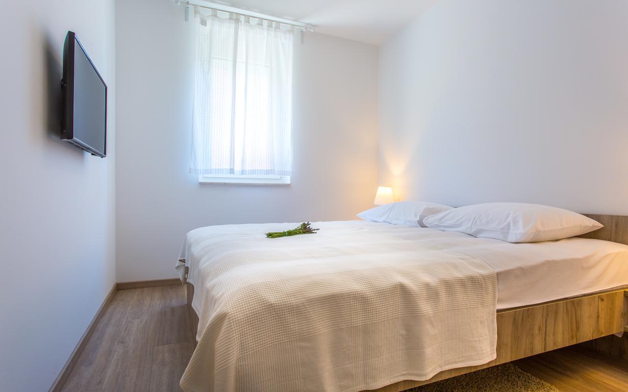 Apartments Viktorija 2 Baška Extérieur photo